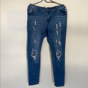 BLUE RIPPED SKINNY JEANS